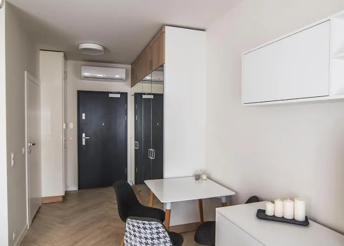 Dominikanska 9 Bed and Breakfast Πόζναν